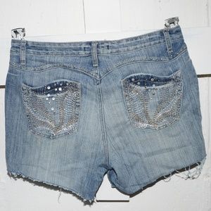 98 womens cut off shorts size 16 -4300